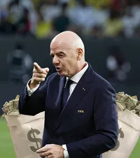 Alt scandal cât casa!   Infantino, plătit în secret cu milioane.  Ce a făcut cu banii. Legătura cu un miliardar și cântărețul Marc Anthony
