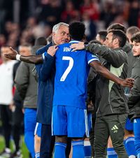 Nou avertisment pentru Vinicius  Mourinho nu-l menajează pe brazilian:  „De neatins este doar emblema clubului!”