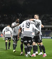 Alt transfer de națională la U Cluj   După țintele Stanciu și Burcă, „U” plănuiește achiziția  unui alt internațional român