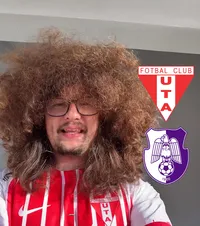 UTA a devenit virală  Celebrul fan Manchester United  a apărut în tricoul arădenilor  » Replică genială + a intervenit și FC Argeș