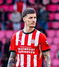 Îngrijorător  Media minutelor jucate la PSV de Dennis  Man il alarmează pe Gică Hagi