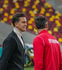 Gardoș, impresionat de protocol   FOTO.  Gluma făcută de oficialul  Chindiei,  după meciul cu Dinamo: „Bun!”