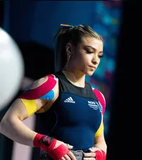 Mihaela Cambei, departe de medalii   Dezamăgire la Mondiale!  N-a reușit să se apropie de podium: abia pe 14 la aruncat