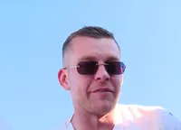 Replică de prost gust în direct! Moderatorul a intervenit instant, după reacția deplasată a vedetei la adresa unei jurnaliste