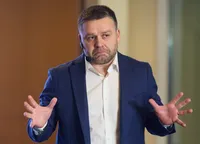 Replică acidă pentru Ciucu! Atac la primarul Capitalei: „Poate își rezolvă problemele! Bine că s-au pus microfoane”