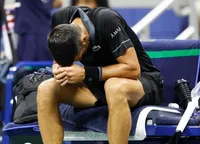Coșmar pentru Djokovic la US Open, nu se mai întâmplase asta de 20 de ani! Sârbul a vomitat pe teren și a izbucnit în plâns FOTO