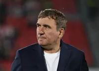 „Nu faceți acest exercițiu, pe care l-am făcut eu, referitor la Hagi. Vă va demoraliza și o să rămâneți fără chef pentru meciul de azi cu Suedia!”