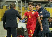 Opinie dură după Suedia - România: „Hagi să nu ne mai ceară să fim pozitivi, atât timp cât naționala este afacere de familie!”