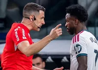 Șocat de gestul lui Vinicius: „Are probleme grave! Publicul e sătul”. Dă vina și pe Mourinho