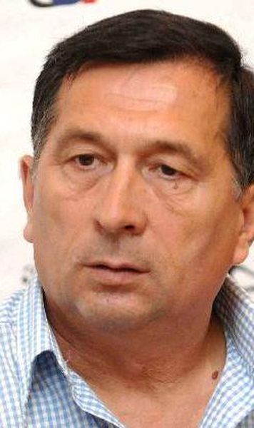 Ion Craciunescu a izbucnit in plans la o emisiune TV: Gigi Becali m-a sunat ca sa ma injure de mama