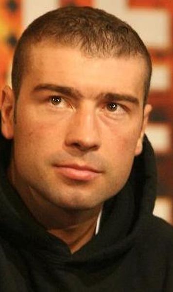 Lucian Bute va fi operat la mana stanga. Meciul cu Jean Pascal a fost amanat