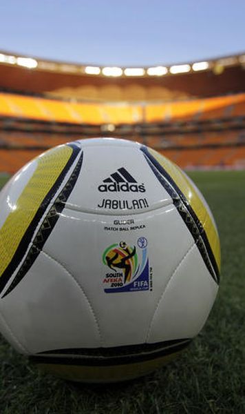 Englezii ii ataca pe germani: Jabulani va avantajeaza