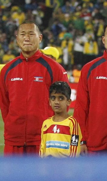 VIDEO Jong Tae-Se plange ca un copil/ Patriotism sau doar emotii?