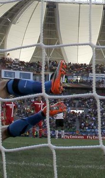 Podolski: Niciodata nu am tras atat de prost un penalty