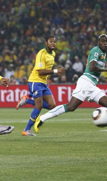 Fotogalerie Brazilia - Cote D'Ivoire 3-1/ Pretul victoriei: Kaka eliminat si Elano accidentat