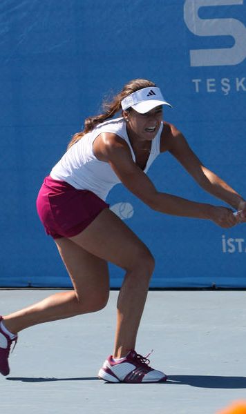 Sorana ​Cirstea rateaza semifinala la Istanbul