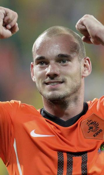 Wesley Sneijder despre Maradona si Dunga: Sunt niste idioti