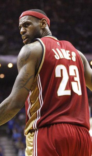 LeBron James a ales/ Va juca la Miami Heat