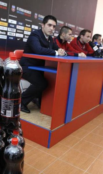 Steaua si-a lansat o bautura racoritoare: Cola Steaua