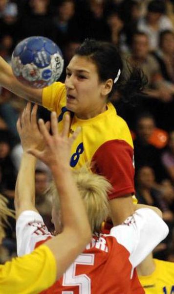 Cristina Neagu si Mihai Popescu - handbalistii anului 2010 in Romania