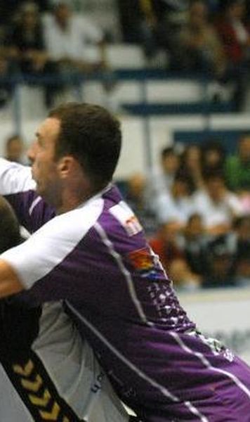 Handbalul masculin se prabuseste - Vicecampioana UCM Resita s-a desfiintat