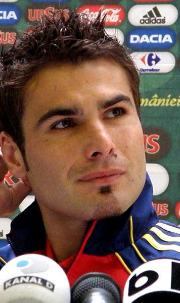 Adrian Mutu a semnat cu Cesena