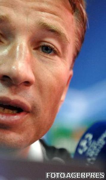 Presa rusa: Dan Petrescu, in atentia londonezilor de la Chelsea