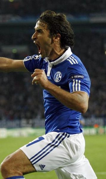 ​Liga Campionilor Schalke 04 - Manchester United/ Raul, principalul pericol pentru "Diavoli"