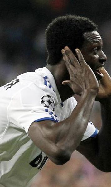 Adebayor acuza Barcelona de lipsa de fair play