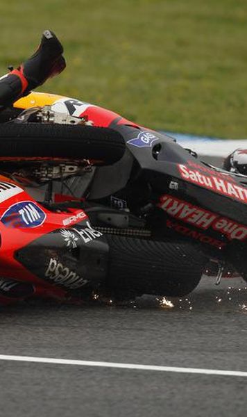 ​VIDEO MotoGP/ FIM va ancheta comisarii de cursa de la Jerez, dupa incidentul dintre Rossi si Stoner