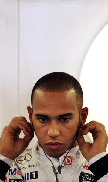 Lewis Hamilton, tot mai aproape de RedBull