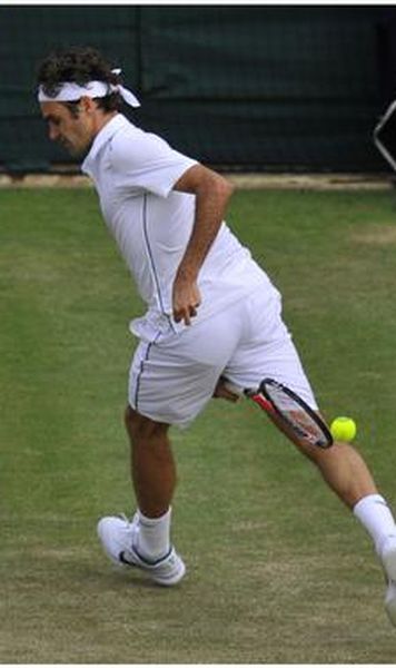 ​Wimbledon  Nadal, Djokovici si Federer - in "sferturi"; surprize pe tabloul fetelor - au fost eliminate Wozniacki (nr. 1 WTA) si surorile Williams