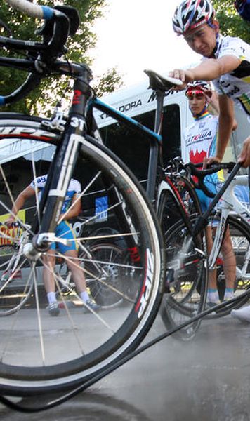 FOTOGALERIE: ​Pregatiri pentru startul Turului ciclist al Romaniei