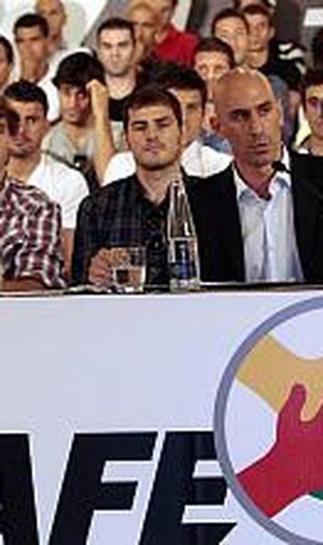 Start amanat in Primera Division: fotbalistii spanioli intra in greva