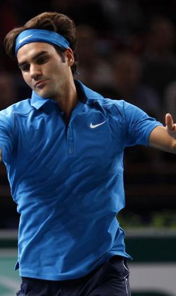 Paris Masters: Roger Federer, in finala dupa ce l-a invins pe Tomas Berdych