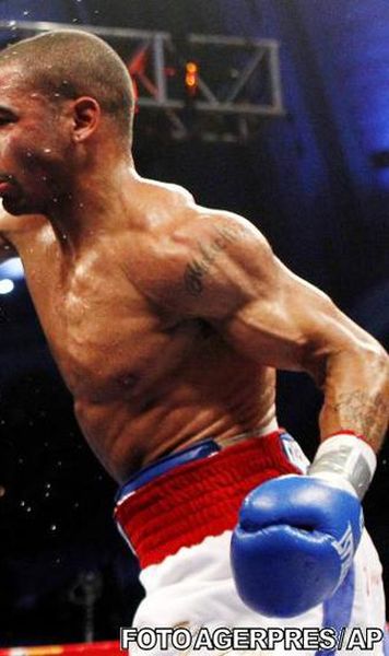 Box profesionist: Andre Ward l-a invins pe Carl Froch, in finala "Super Six"