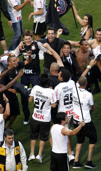 ​VIDEO Corinthians, campioana Braziliei: Titlul - dedicat memoriei lui Socrates