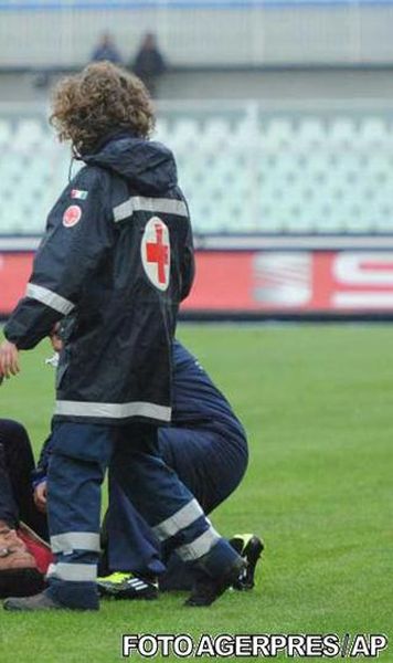 Fotbalistul Piermario Morosini, 25 de ani, a murit dupa ce a suferit un infarct pe teren, intr-un meci din liga secunda italiana