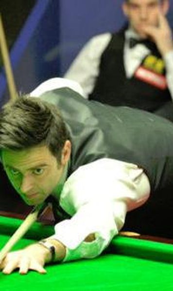 CM Snooker: Astazi se decide campionul mondial (O'Sullivan il conduce cu 10-7 pe Carter dupa primele doua sesiuni)