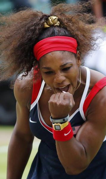 VIDEO JO 2012 Tenis Serena Williams, campioana olimpica la simplu feminin dupa ce a invins-o pe Maria Sarapova. Williams: Am castigat totul. Acum pot sa merg la Disneyworld