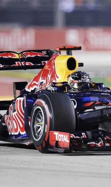 F1: Sebastian Vettel castiga Marele Premiu din Singapore, dupa abandonul lui Lewis Hamilton