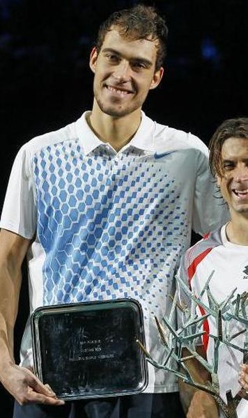 David Ferrer castiga primul Masters din cariera, la Paris/ L-a invins pe polonezul Jerzy Janowicz