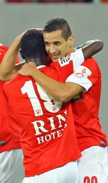 Partida Dinamo - Real Balompedica Linense, amanata - Jucatorii lui Cornel Talnar au refuzat sa intre pe teren