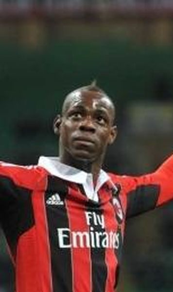 VIDEO AC Milan - Udinese 2-1/ "Dubla" la debut pentru Mario Balotelli