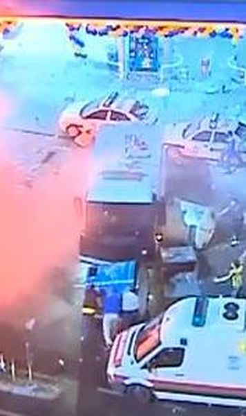 VIDEO Un suporter a murit dupa ce a fost injunghiat la derbiul Fenerbahce vs Galatasaray