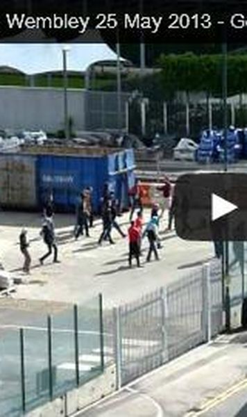 VIDEO Bataie intre suporterii lui Bayern si cei ai Borussiei pe strazile din Londra