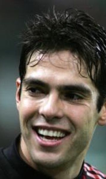 VIDEO Oficial: Kaka revine la AC Milan - "M-am intors acasa"