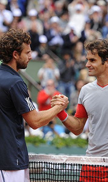 Roland Garros: Roger Federer a fost eliminat in optimi de Ernests Gulbis, pentru prima data in ultimii 10 ani