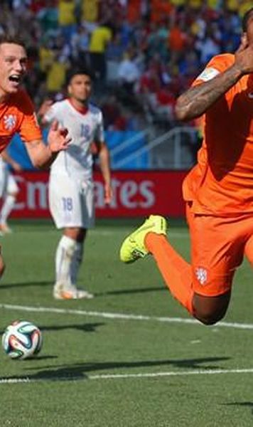 CM Fotbal: Olanda invinge Chile, scor 2-0, si incheie grupa B pe primul loc