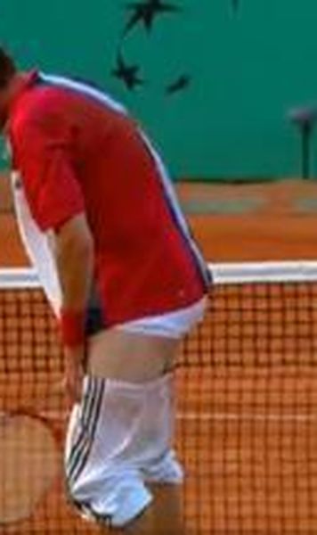 TOP 10 Momente ciudate petrecute pe terenurile de tenis - De la McEnroe si Goran Ivanisevic si pana la Serena Williams